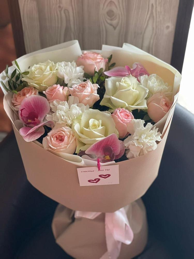 Букет цветов из: Орхидеи, Розы и Гвоздики в Стекольный