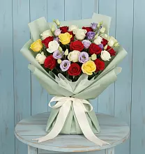 Букет цветов из:  Розы в Стекольный
