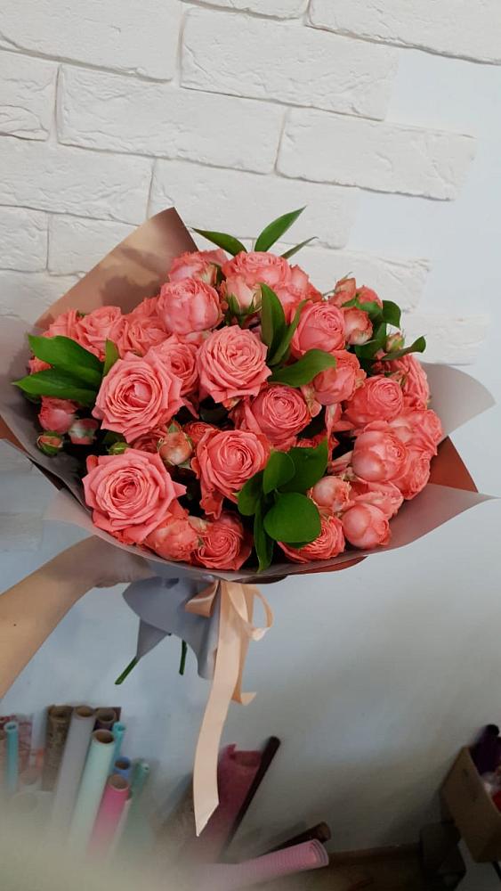 Букет цветов из: Розы в Стекольный