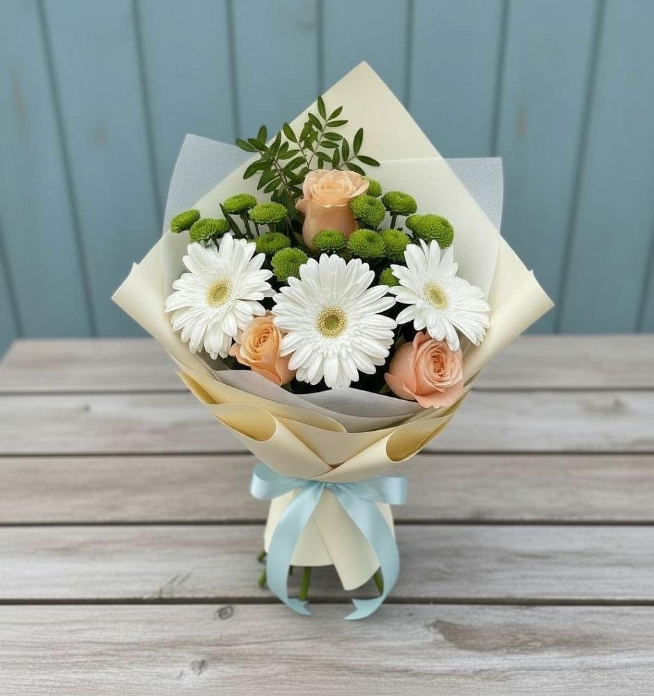 Букет цветов из: Герберы, Розы и Хризантемы в Стекольный