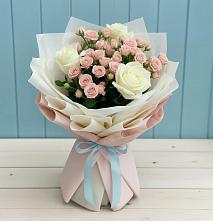 Букет цветов из:  Розы в Стекольный