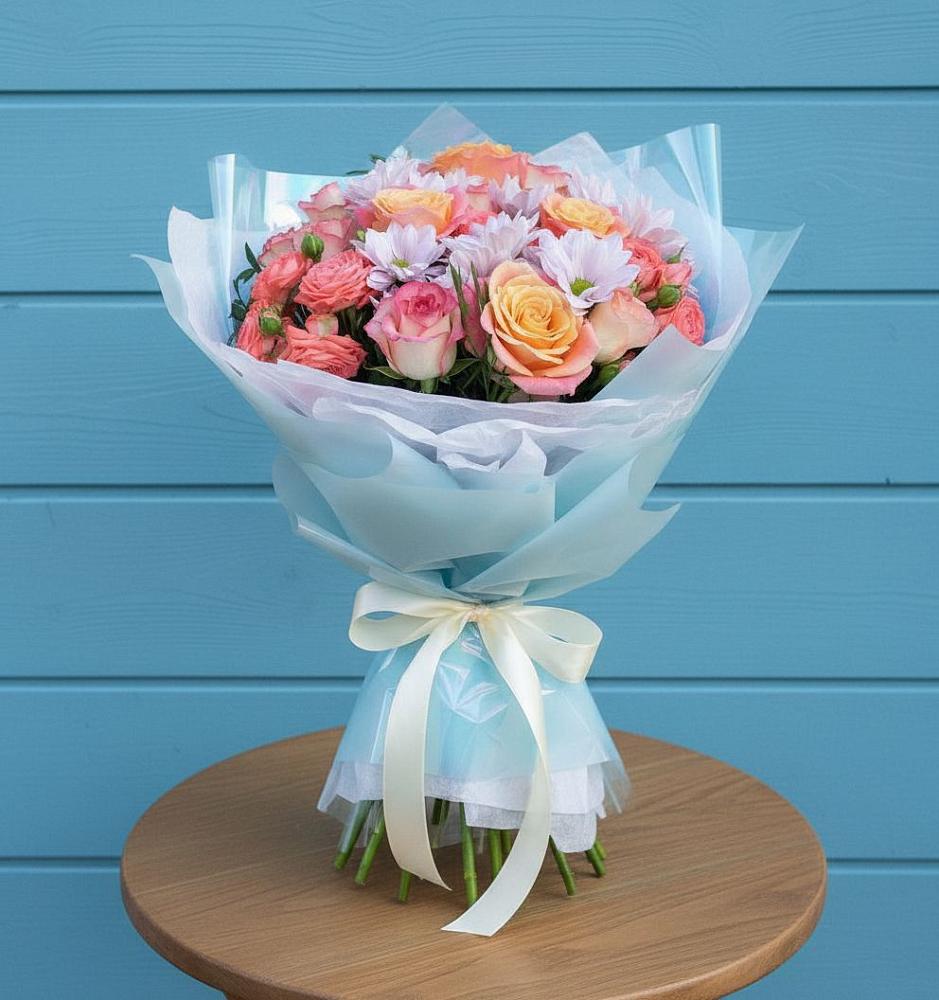 Букет цветов из: Хризантемы и Розы в Стекольный