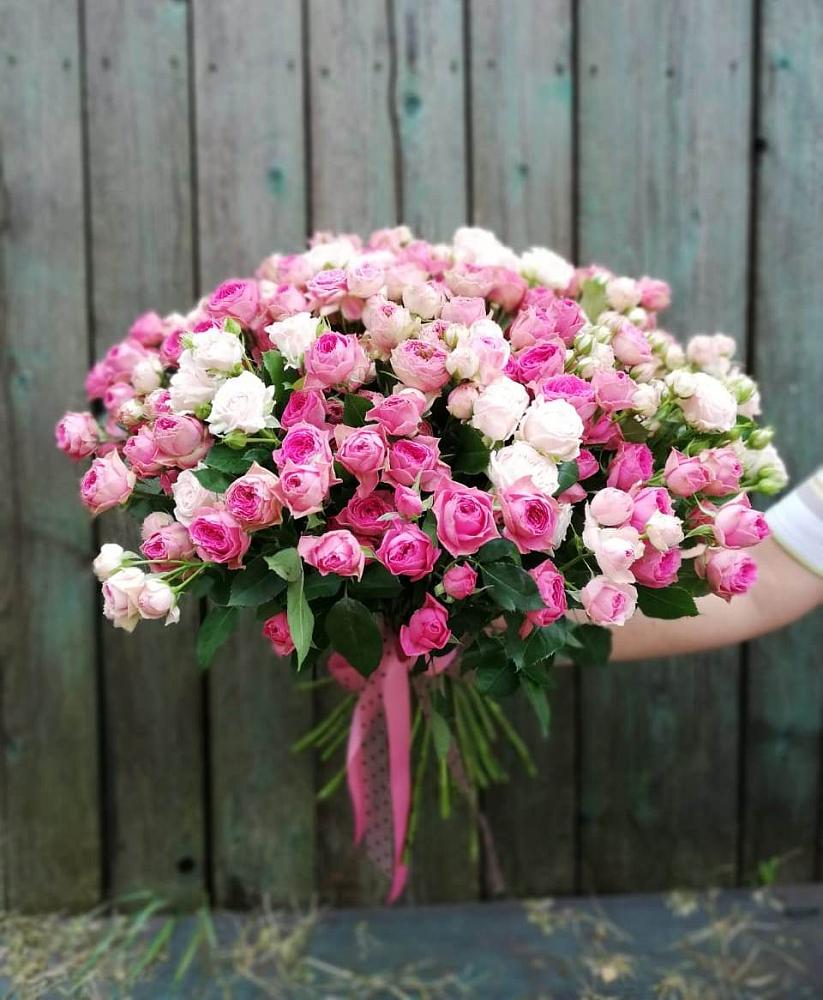 Букет Розовые кустовые розы Натали и Лав Лидия в Стекольный